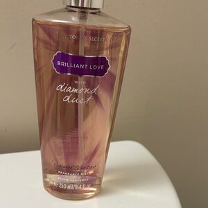 Victoria's Secret Brilliant Love with diamond dust radiance collection body mist